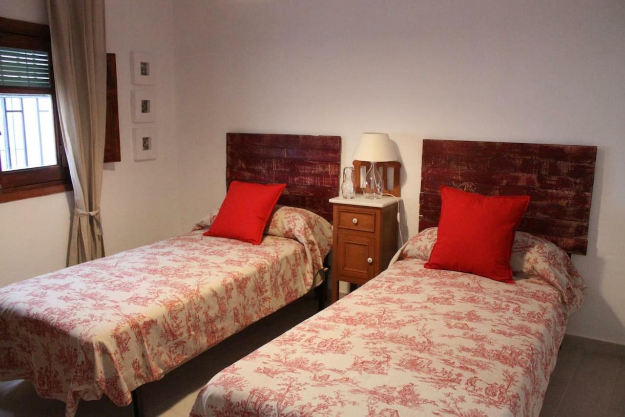 Апартаменты Casita De Pueblo Reformada, Terraza Con Vistas Preciosas Y Parking Privado Бедар Экстерьер фото