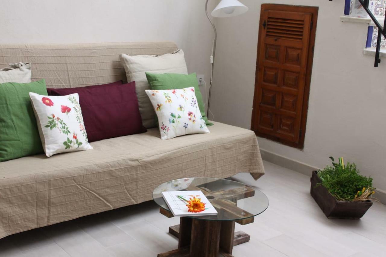 Апартаменты Casita De Pueblo Reformada, Terraza Con Vistas Preciosas Y Parking Privado Бедар Экстерьер фото